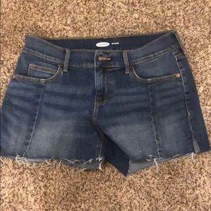 Old Navy boyfriend shorts in size 6